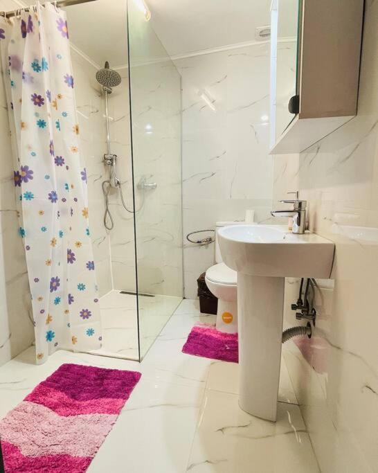 Lavender Luxury Apartment Oradea Ngoại thất bức ảnh